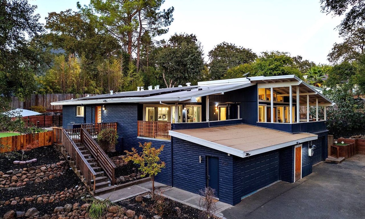 Fair Oaks House | Duplex Hideaway by the River - Pool, Hot Tub, Sleeps 12
