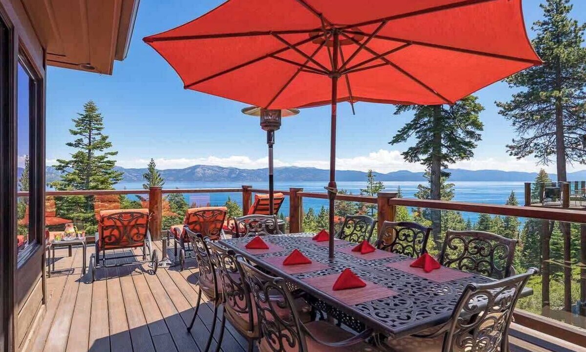 Carnelian Bay House | Dynamic Views, Hot Tub, Gym, 2nd Living Room, Garage and More.