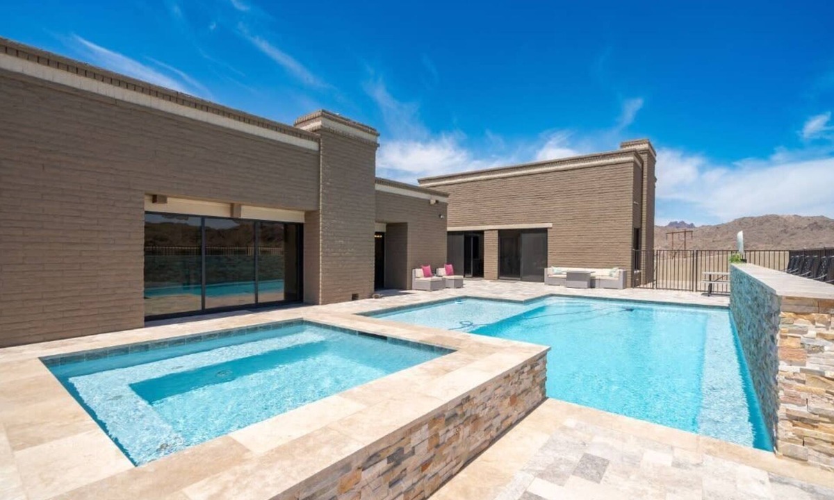 Parker Strip House | Eagles Lair, Pool & Views!