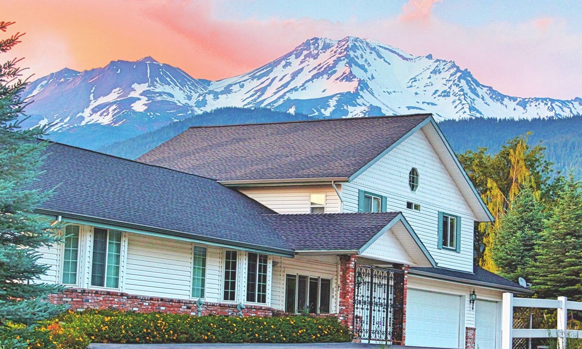 Mount Shasta House | Eco-friendly, Mountain View, Park-like 5 acres, 1 Mi. to town