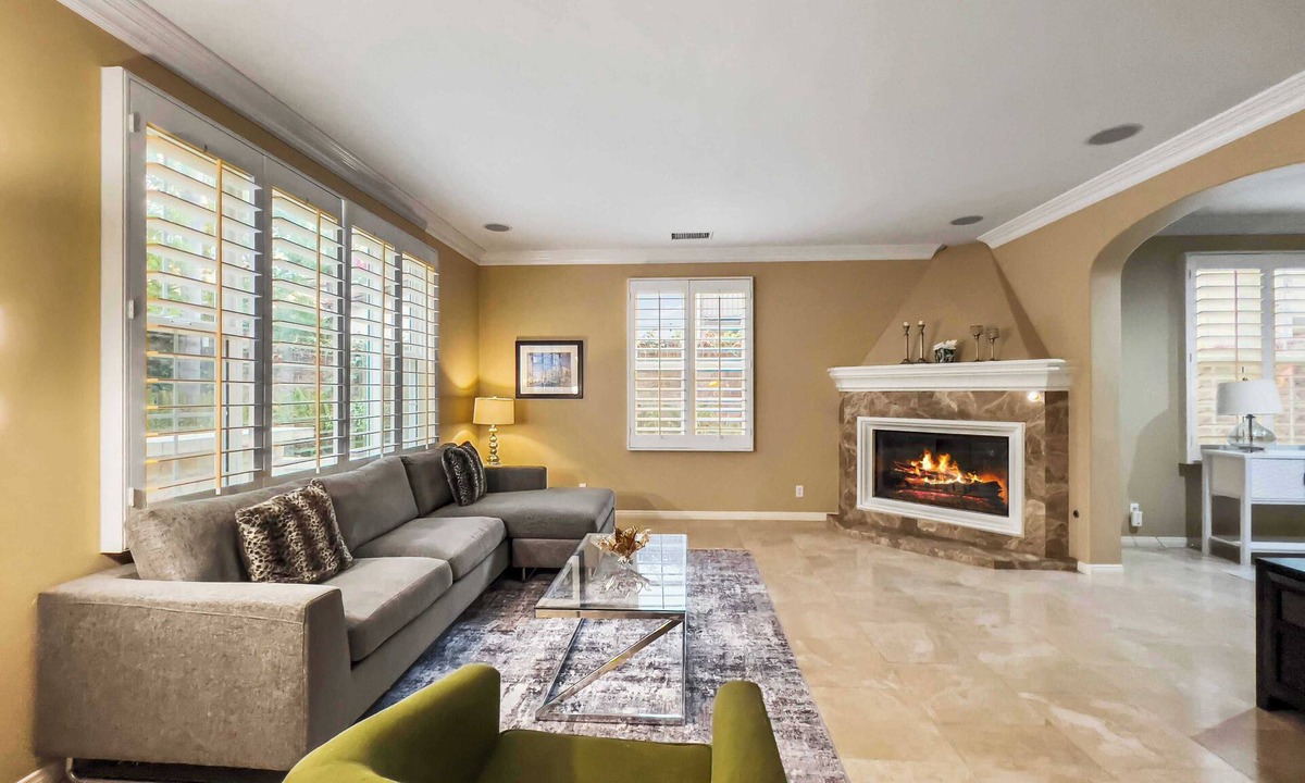 Northwood House | Enchanting 4BR Secret Garden Hideaway｜Gated Community｜ Lush Backyard｜Office #14