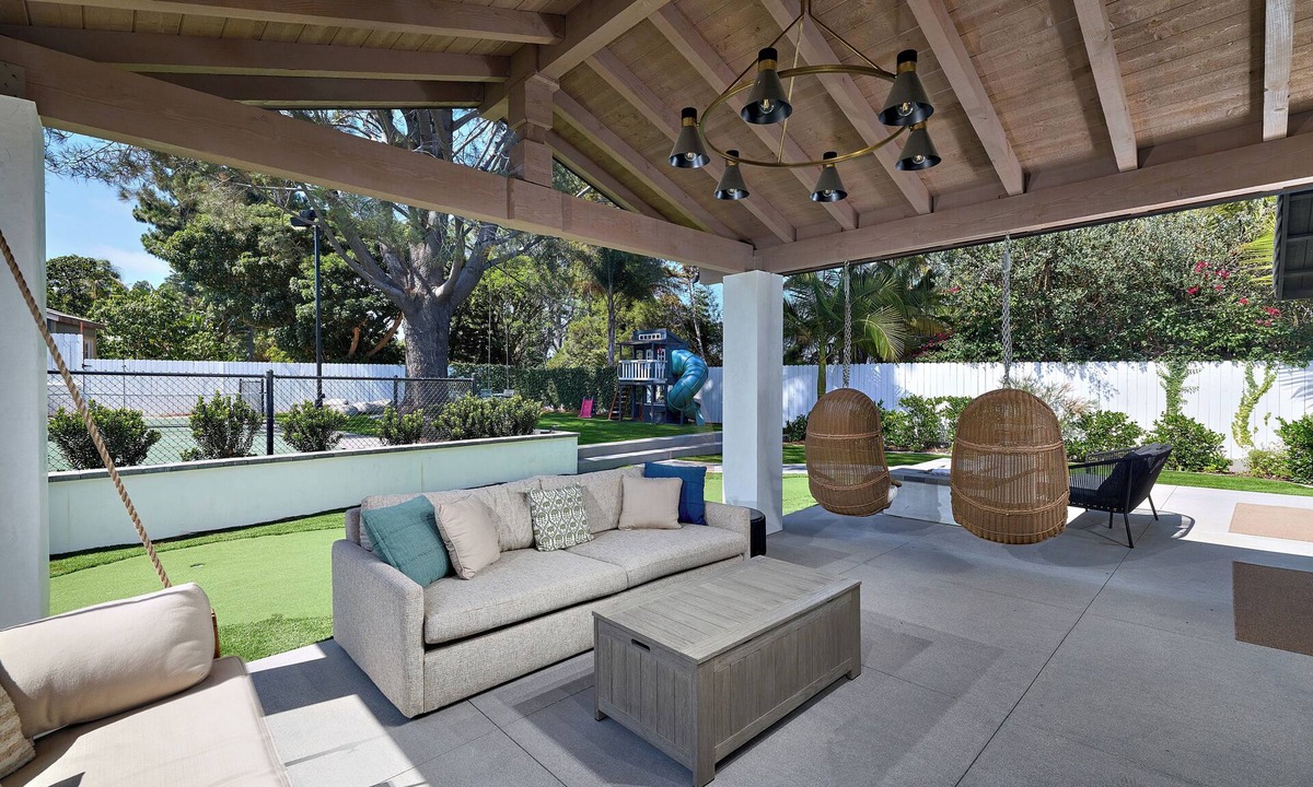 Encinitas House | Encinitas Retreat with Private Pickleball Court & Outdoor Living