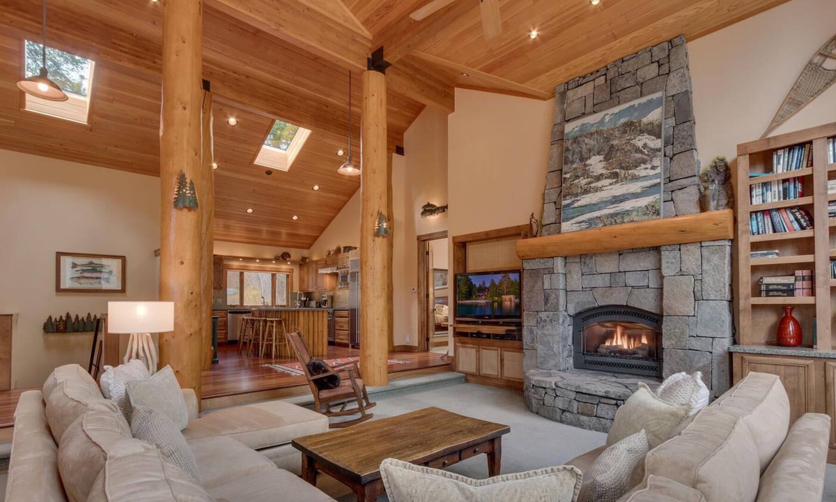 Olympic Valley Condo | Enjoy Hot Tub, HOA Swimming, Tennis and Hiking/Biking