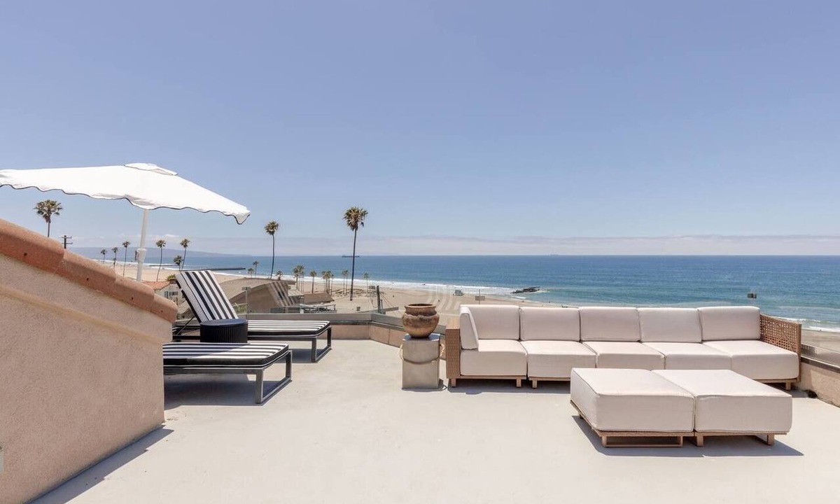 Playa Del Rey House | Experience the beach life you always dreamed of