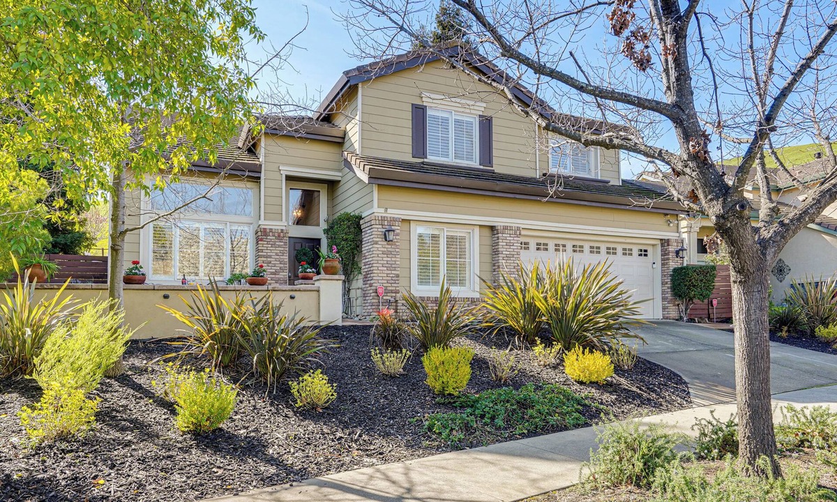 Fairfield House | Fairfield Wine Country Getaway w/Backyard Oasis!