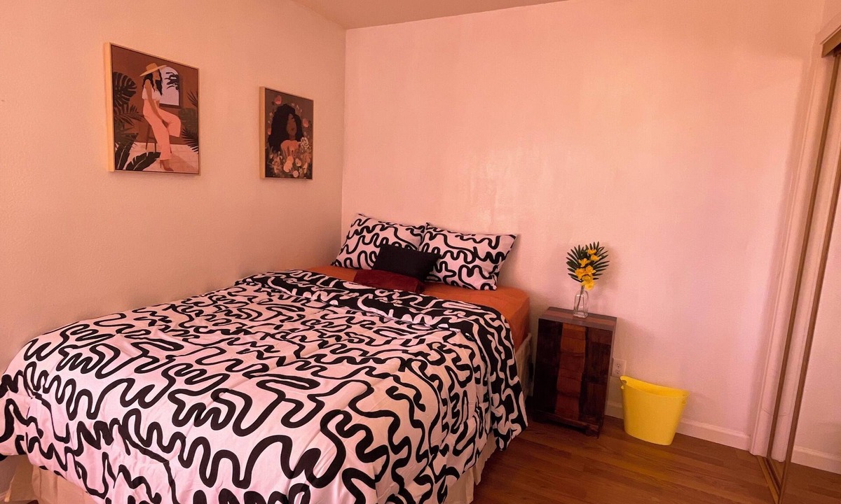 Outer Sunset House | Garden View Room 3 Blocks from the Beach