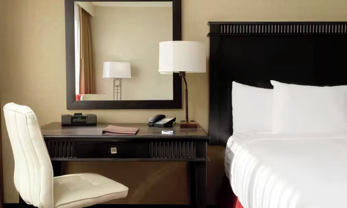 Little Tokyo Hotel | Garden View Stay: Walkable to Union Station & Walt Disney Hall – Great Value