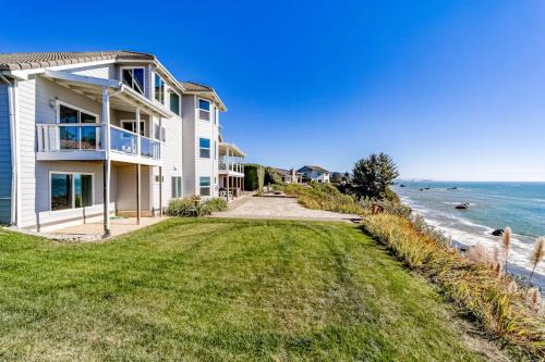 Harbor House | Gorgeous oceanfront estate with amazing views & hot tub - steps to quiet beach