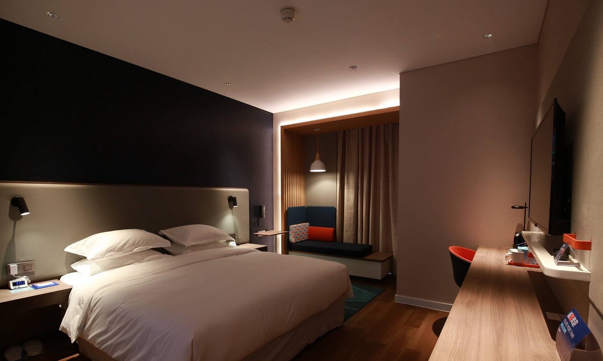 Qiaocheng Qu Hotel | Holiday Inn Express Bozhou City Center, an IHG Hotel