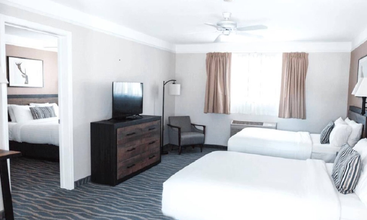 Mount Shasta House | Inn at Mount Shasta, Family Suite (NEW LISTING!)