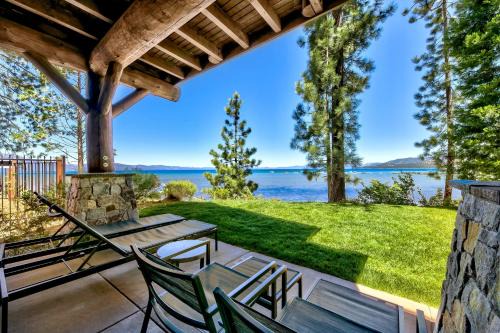 Sierra Shores Apartment | Lakefront Modern Luxury w Hot Tub Fireplace PEAK SS1