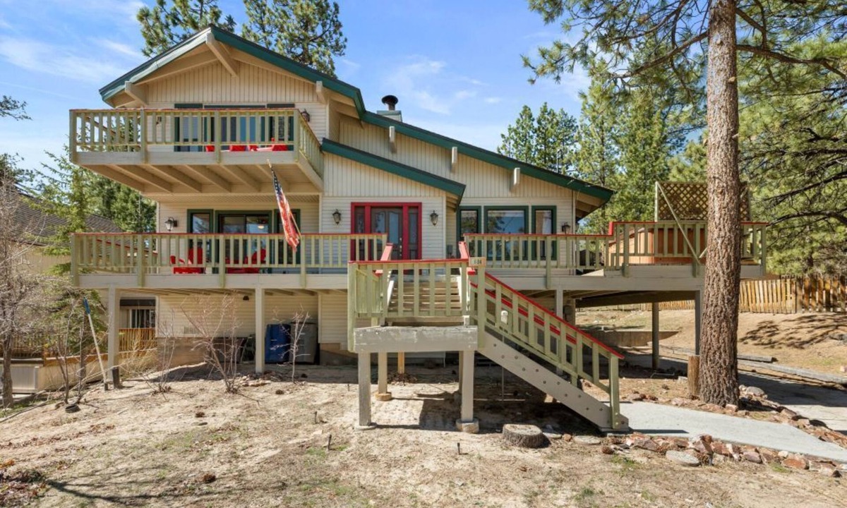 Big Bear Lake Cabin | Lakeview Haven- Luxury Retreat