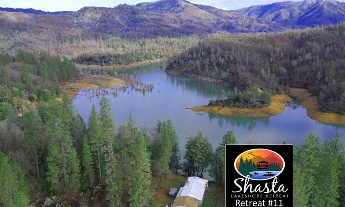 Lakehead-Lakeshore House | Lakeview Home, Private, Kayaks, Paddle Boards - Shasta Lakeshore Retreat #11