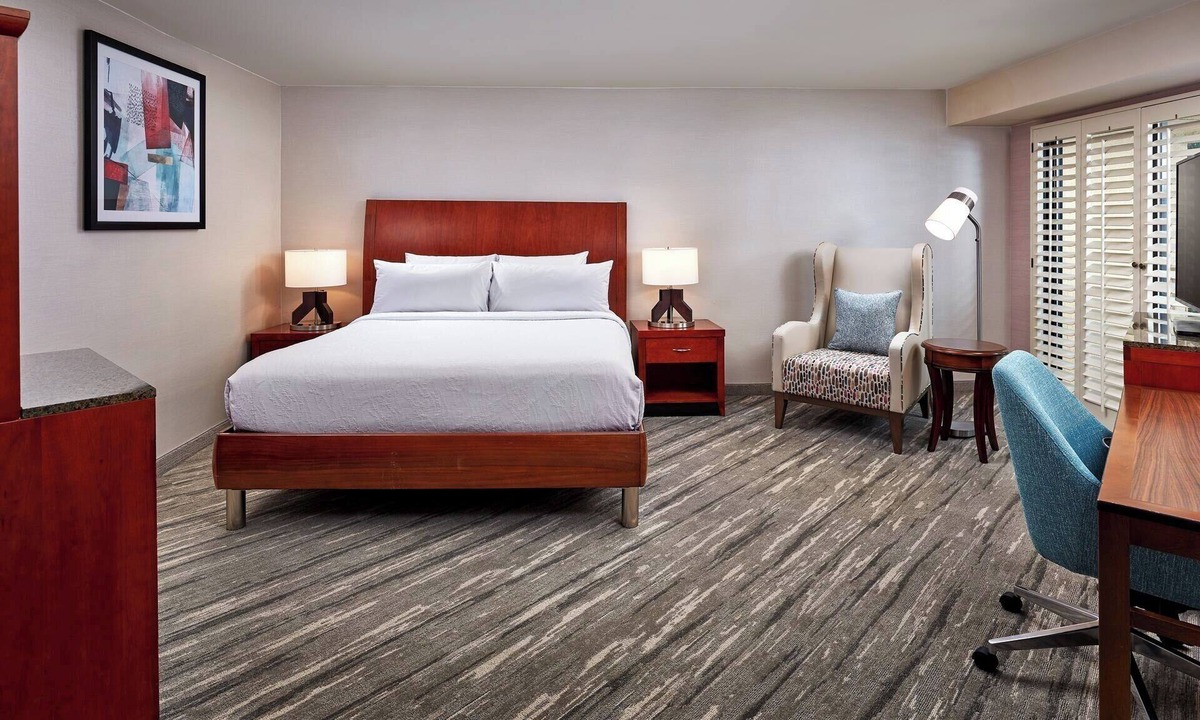 Valencia Hotel | Large King Room | Private Balcony with Pool Views | 1.1 Miles to Local Golf