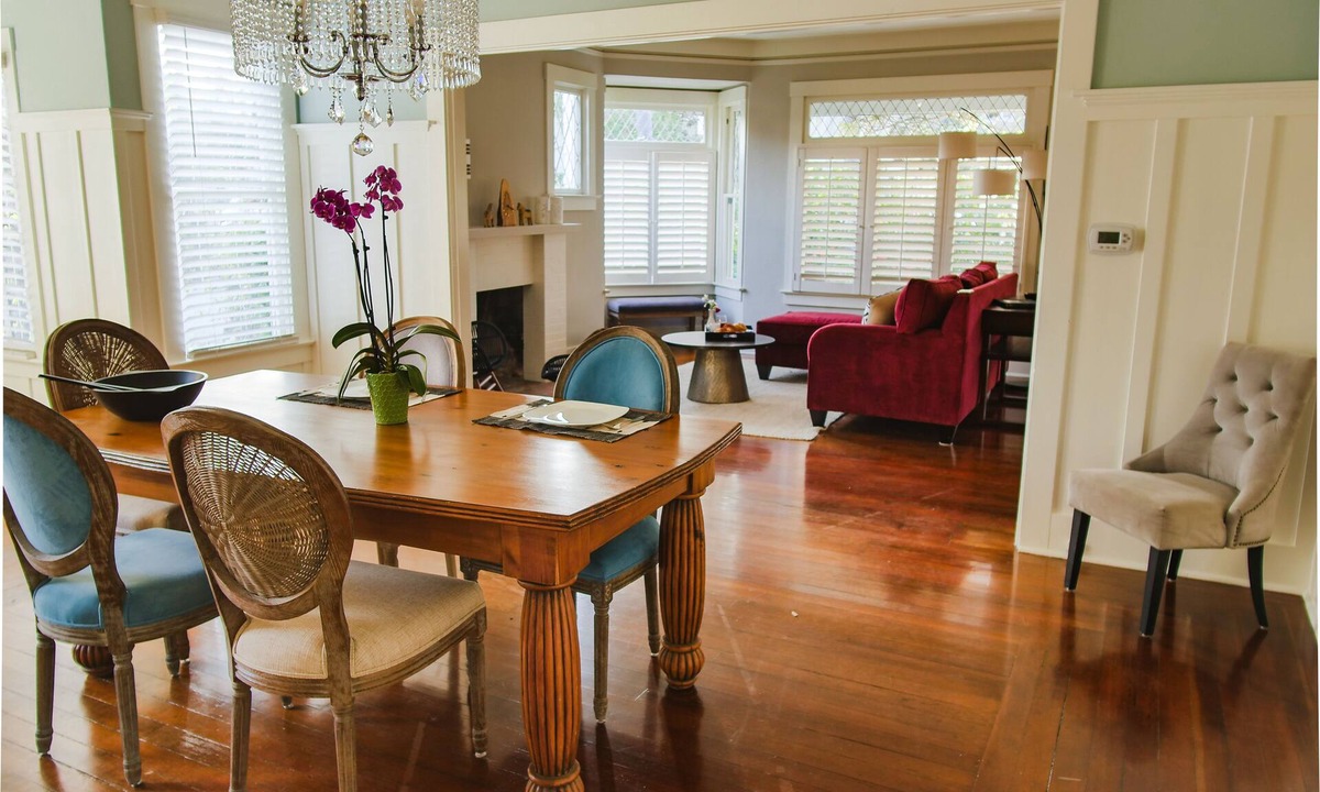Upper East House | Lemon Tree House downtown