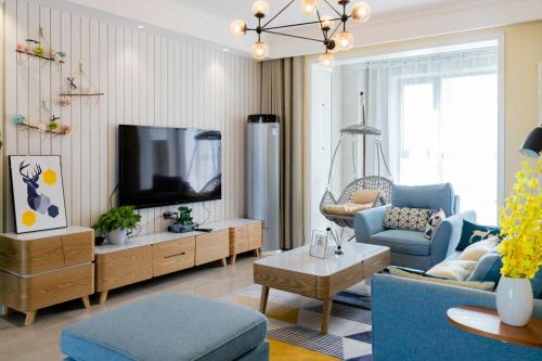 Longting District Apartment | Long term rental promotion- Get out of Wanda- Bianxi Lake- Yinji Water World in 15 minutes- Kaifeng Museum in 5 minutes- Kaifeng Civic Square in 3 bedrooms