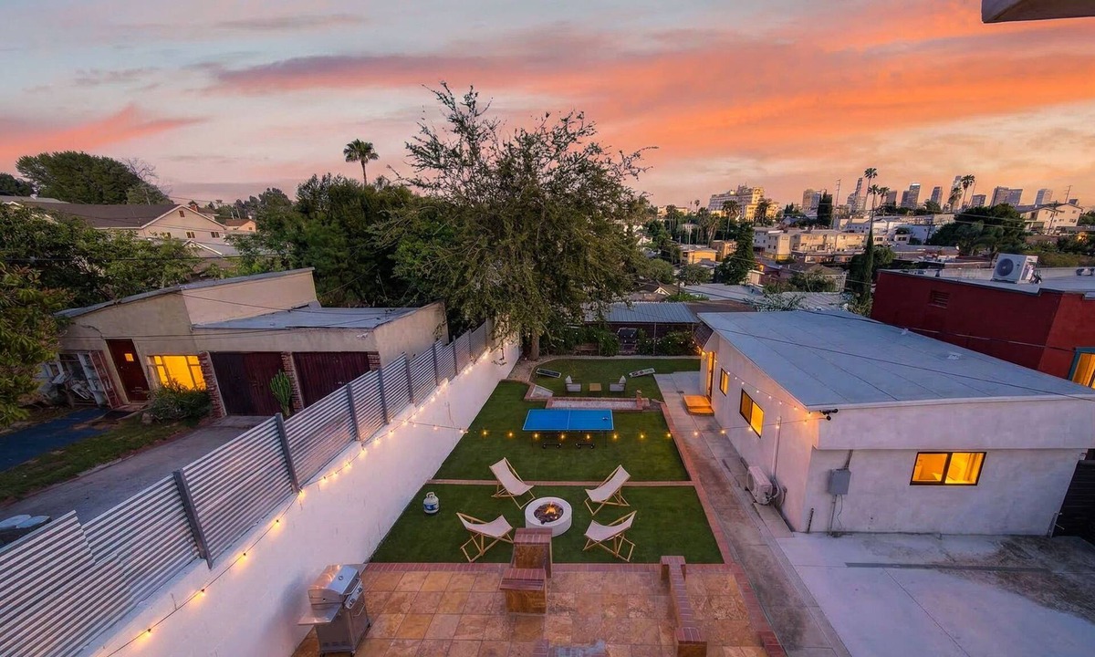 View Park-Windsor Hills House | LUX Silverlake Gem: Games, Outdoor Oasis - Sunset Blvd, Universal Studio & More