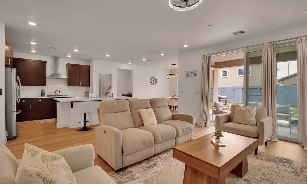 Lodi House | Luxury 5BR Lounge EV Ping Pong Yard BBQ