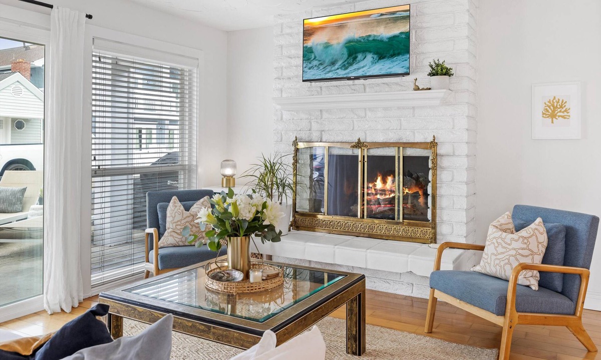 West Newport House | Luxury Coastal Living Books open 9/7/25