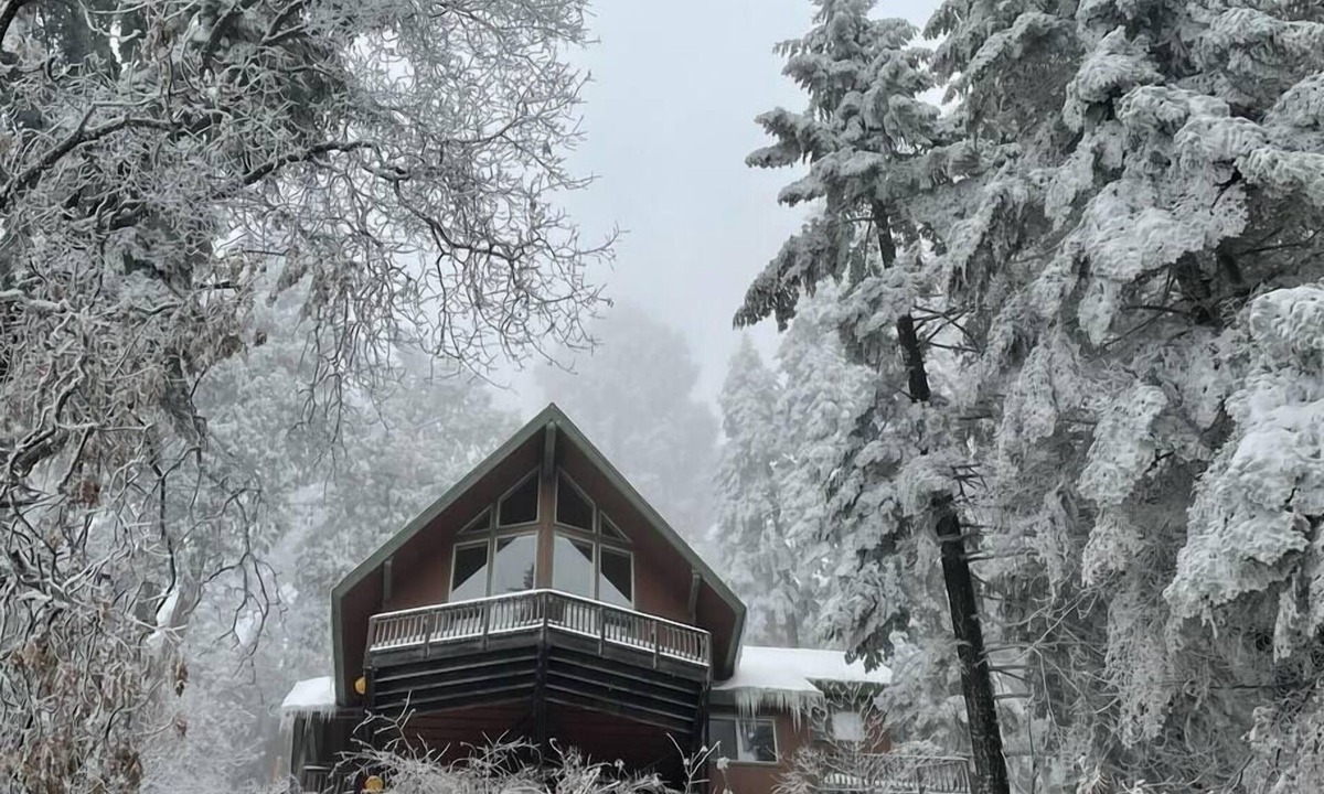 Springville House | Luxury Home (Giant Sequoias, Waterfalls, Hiking)