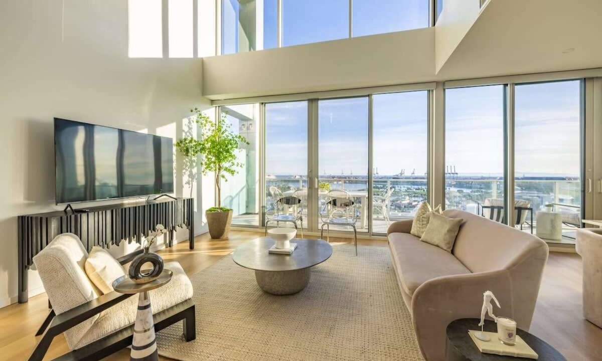 Waterfront Apartment | @ Marbella Lane - Penthouse w/City & Ocean Views