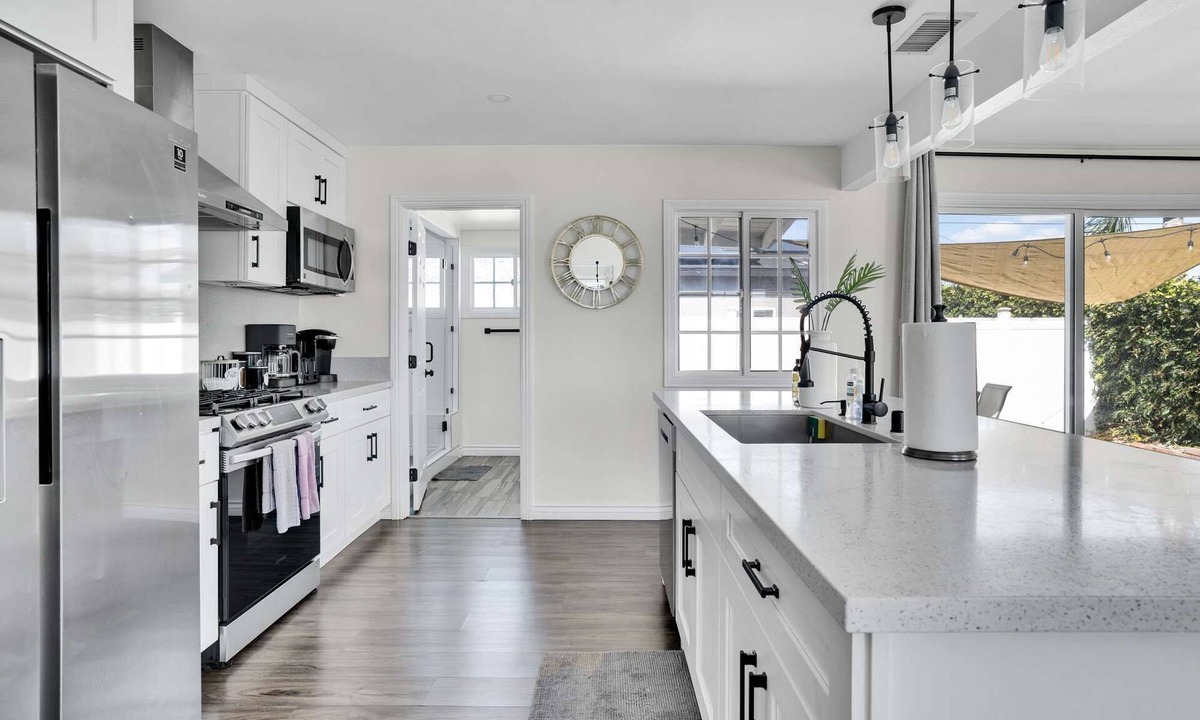 Sherwood Forest and Thistle Development House | Mickey's Magical Hideout 8 minutes to Disney & Convention Center