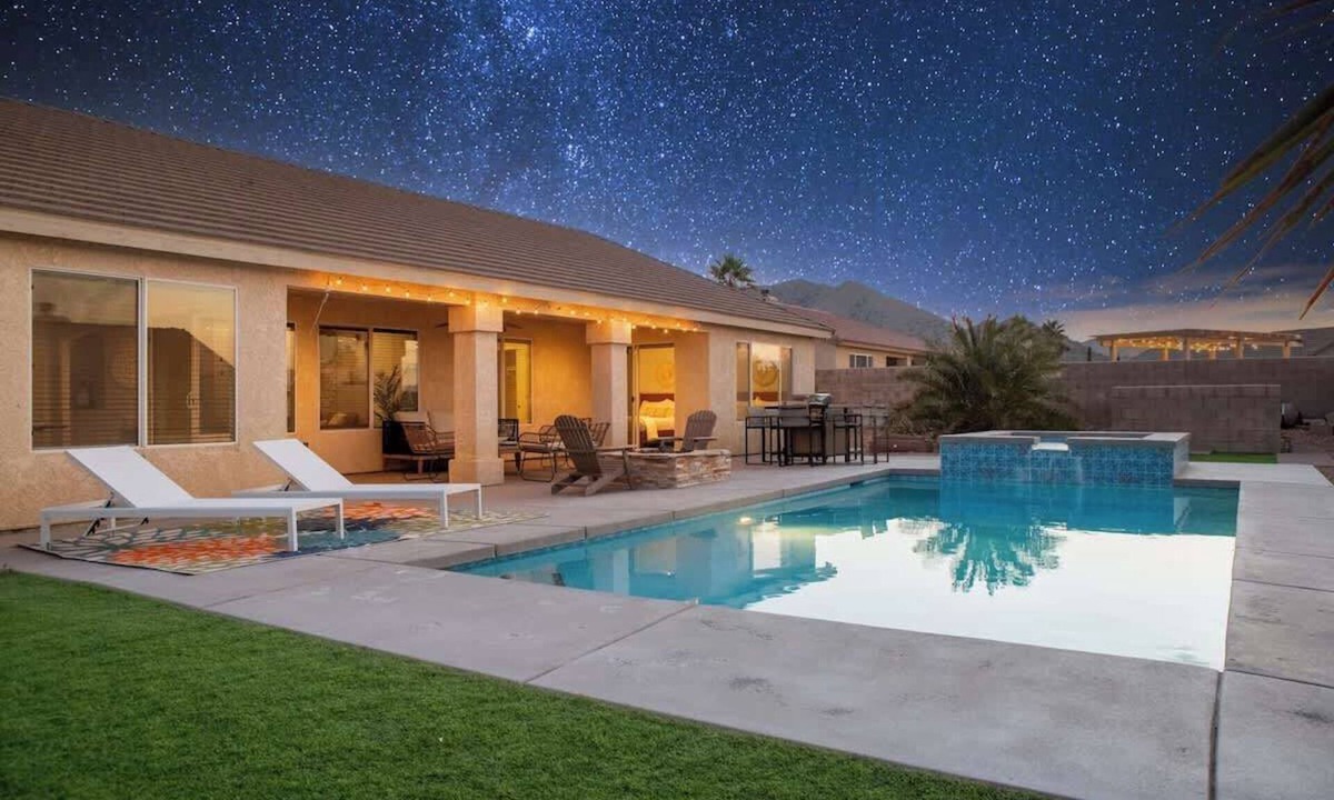 Yucca Valley House | ❤️Modern 4BR Joshua Tree House w/heated Pool!