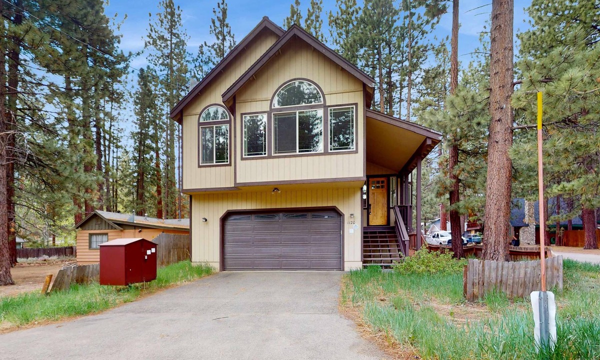 Sierra Tract House | Modern Mountain Retreat in the Heart of South Lake Tahoe
