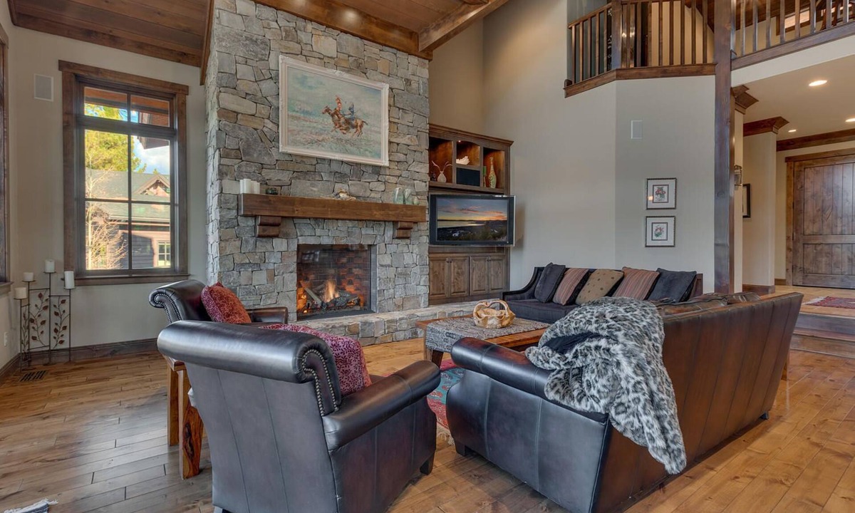 Truckee House | Monthly Lease - Morningstar By Tahoe Getaways - Luxury Grays Crossing 4 BR w Pool Table