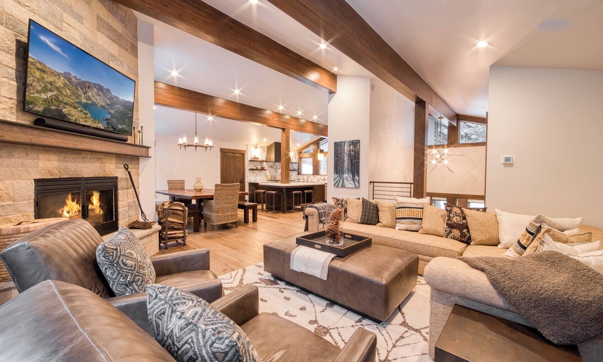 Alpine Meadows House | Monthly Lease - Powder Creek by Tahoe Getaways - 4BR Gorgeous Creekside in Alpine Meadows
