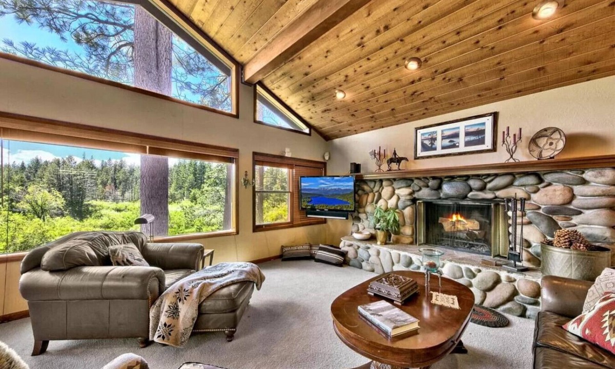 Black Bart House | Mountain Meadow Cabin | XL Deck, Heavenly, Views!