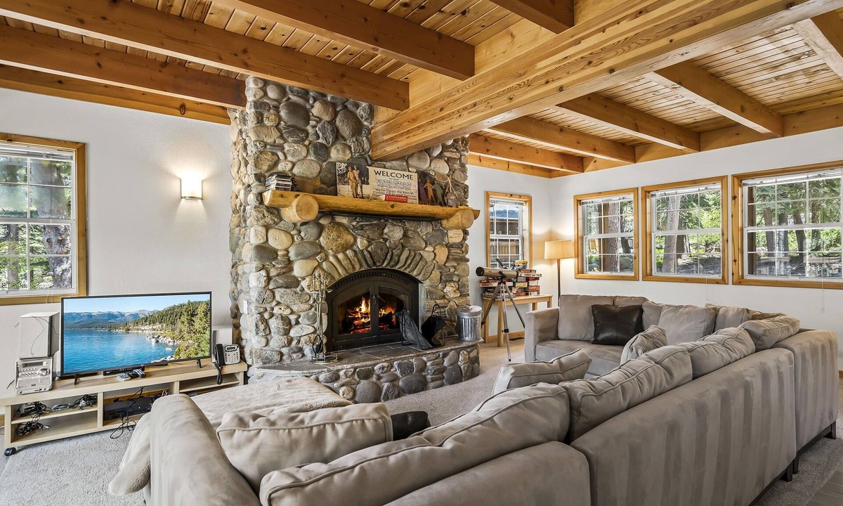 Truckee House | Mountain View Retreat | Guest Passes, King Suite, Desk, Near Lake & Trails