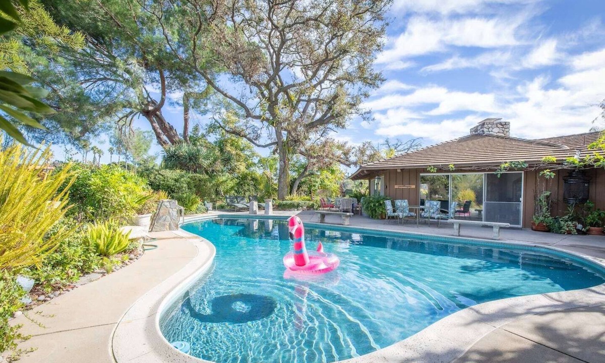Fallbrook House | Nature lovers Wellness home ~ The Emerald Bungalow