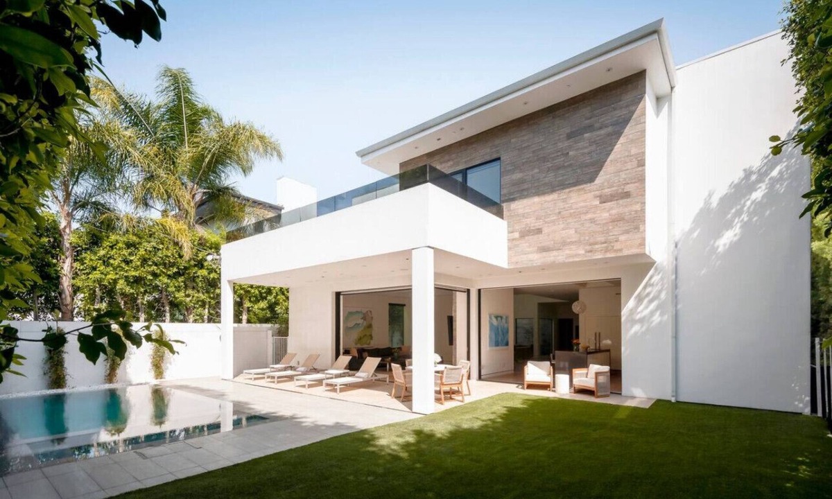 Beverly Grove House | NEW! Elevated WeHo Modern Retreat | Pool & Privacy