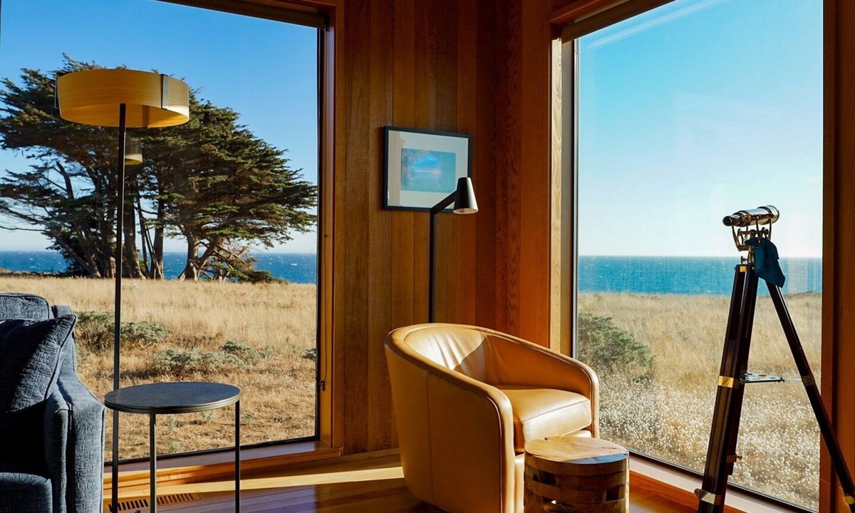 Sea Ranch House | Oceanfront Bluff Home | Golf Privileges