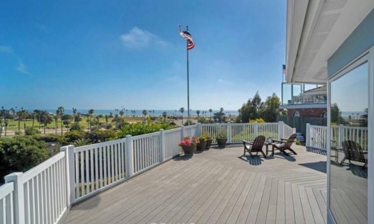 Ventura House | Oceanview home walking distance to beach, pier & short drive to downtown Ventura
