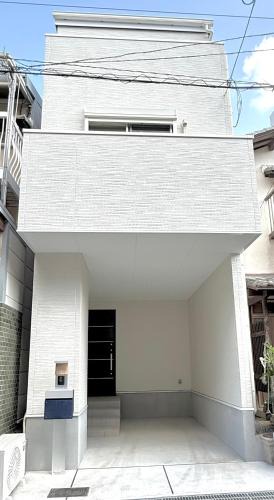 Joto Apartment | Osaka Rail Cottage, 7 min JR Kyobashi, 3-Story House,Parking