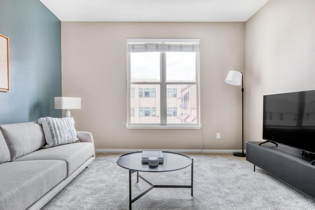 Pasadena Apartment | Pasadena 1br w gym pool nr Colorado Ave LAX-858