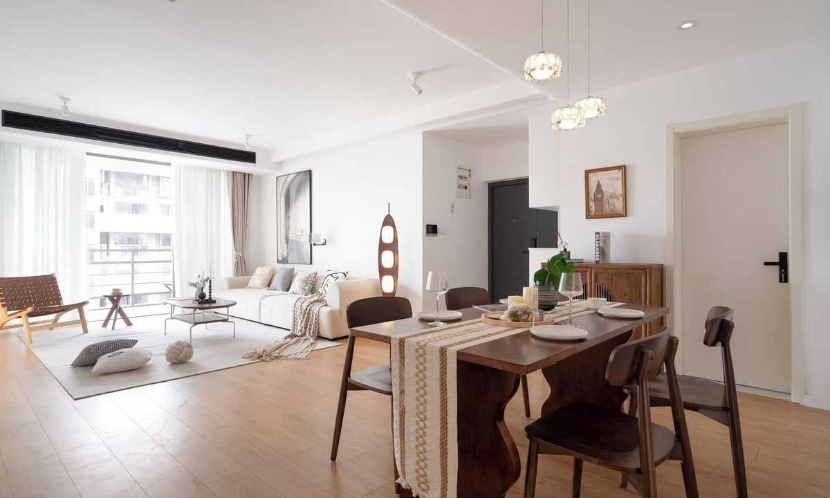 Huangpu Apartment | Perfect 3-bedroom apartment with AC 50m to Metro Prime Shanghai Location