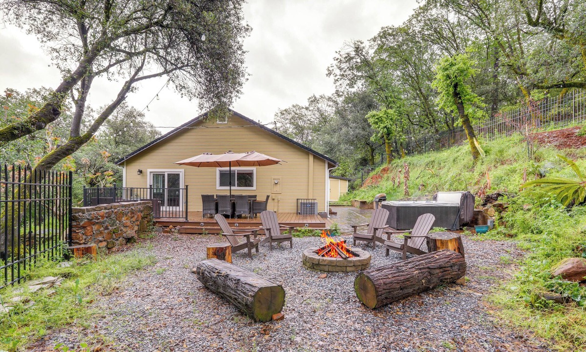 Placerville House | Placerville Paradise: Game Room + Hot Tub!