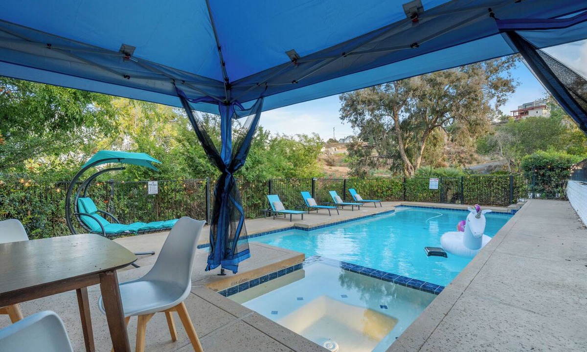 El Cajon House | Pool, Grand View, King Bed, Spacious, Parking