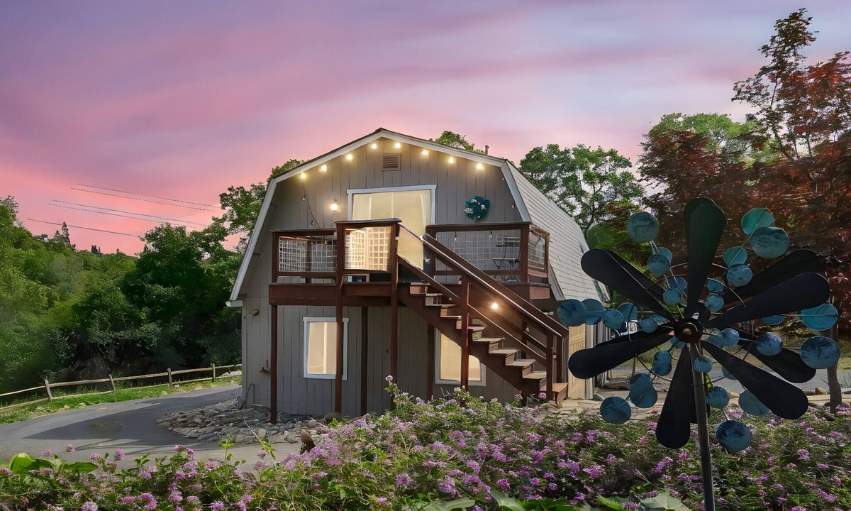 Auburn House | Private 1BR Guesthouse Close to DT Auburn