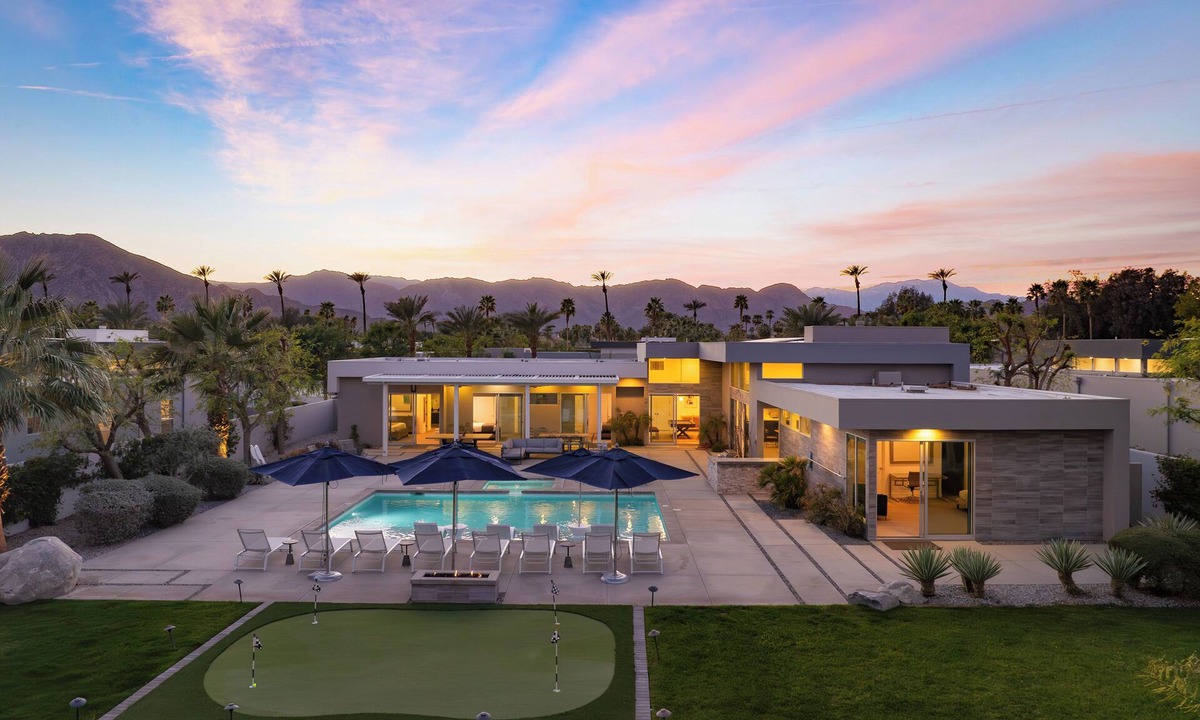 La Quinta Villa | Private Pool + Spa + Putting Green + Fire Pit Near La Quinta | Polo Villa 9