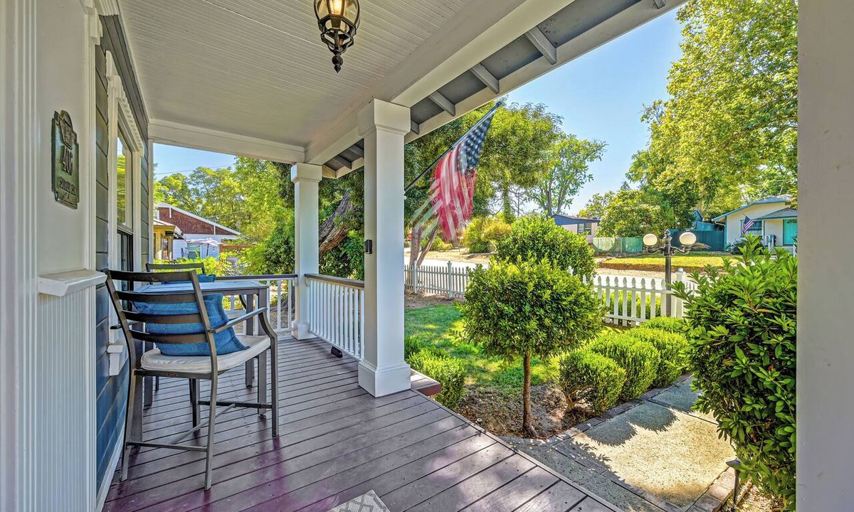 Folsom House | Remodeled Historic Folsom Craftsman House - Pool - Walk to Sutter St
