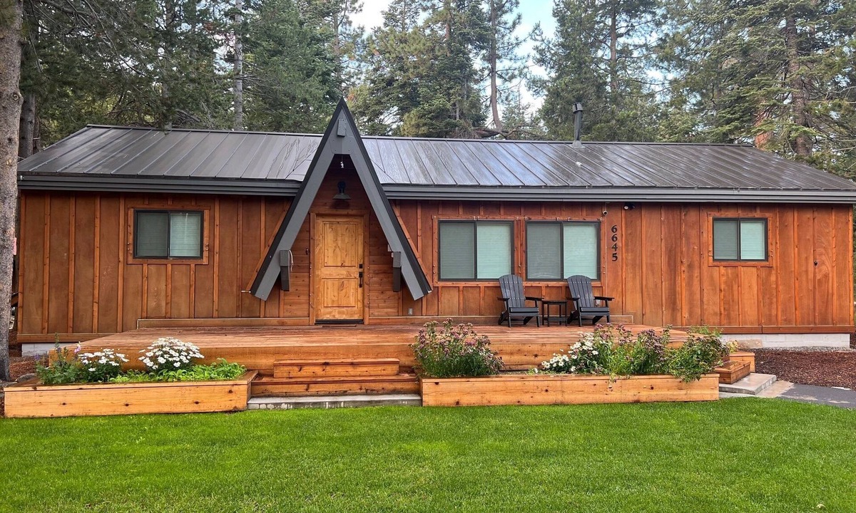McKinney Estates House | Remodeled West Shore Cabin/1 mile to Chambers Landing Beach/Near Homewood Ski