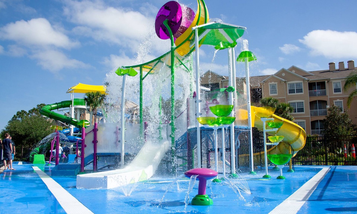 Windsor Hills Condo | Resort with free waterpark, 1 1/2 miles from Disney!