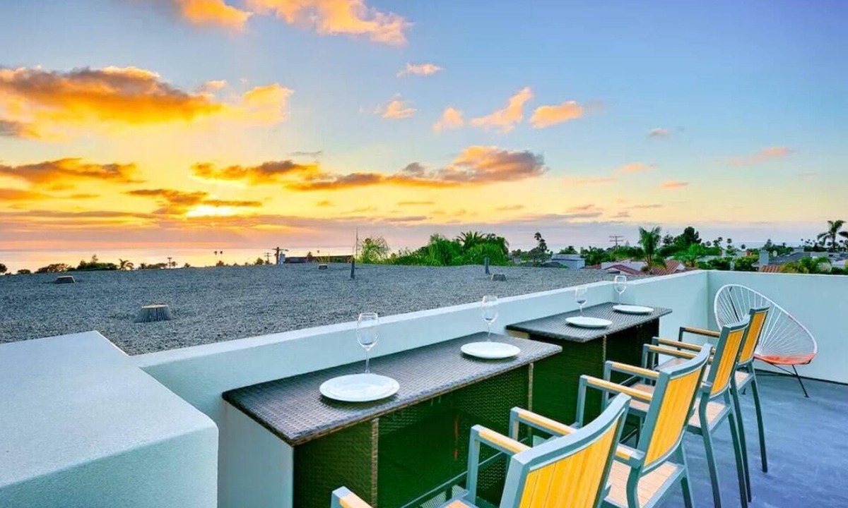 Village of La Jolla House | Rooftop Deck/Ocean Views/A/C/Close To All