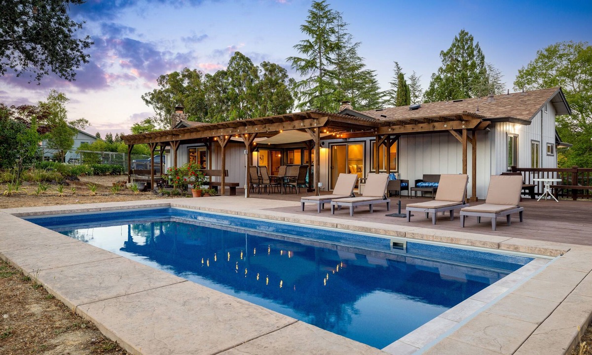 Forestville House | Russian River Wine Country Retreat Near Healdsburg: Pool, AC & EV Charger