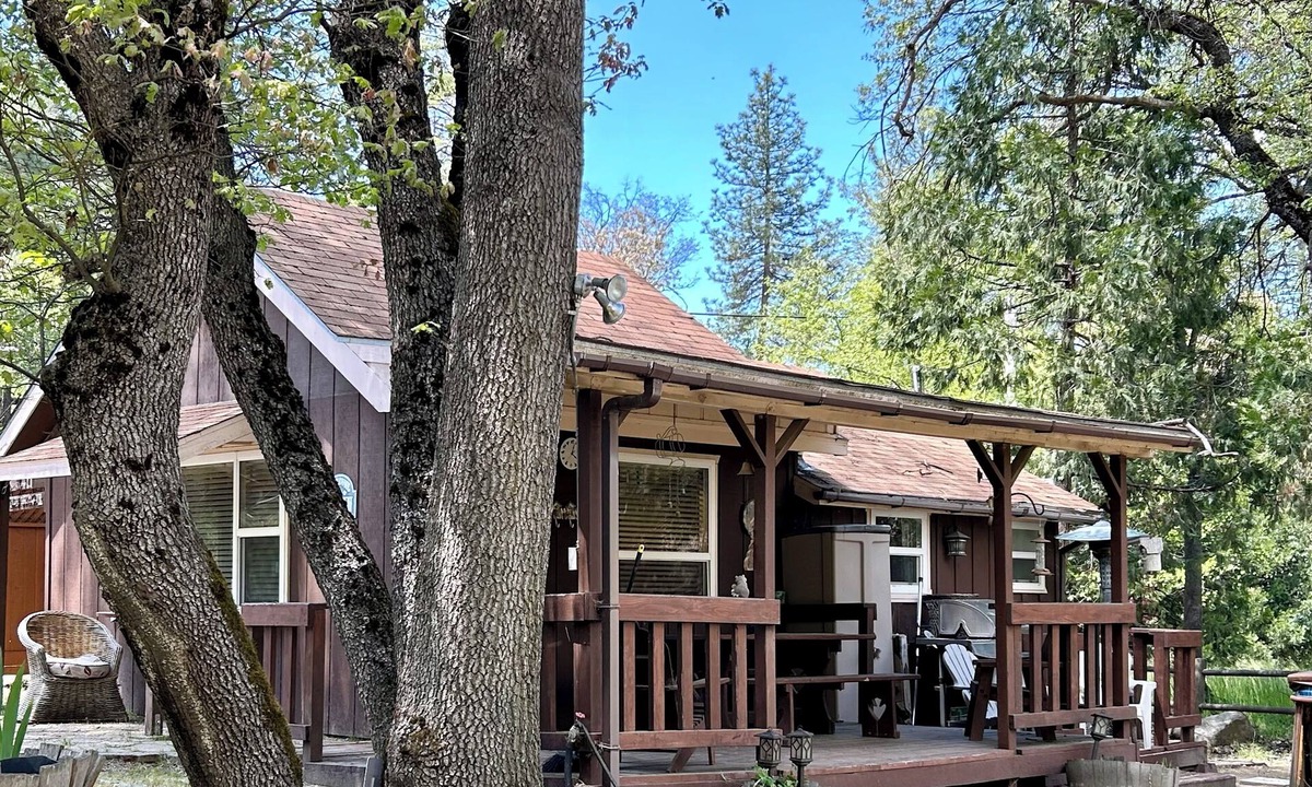 California Hot Springs Cabin | Serene 1-bedroom cabin in California Hot Springs perfect for relaxing