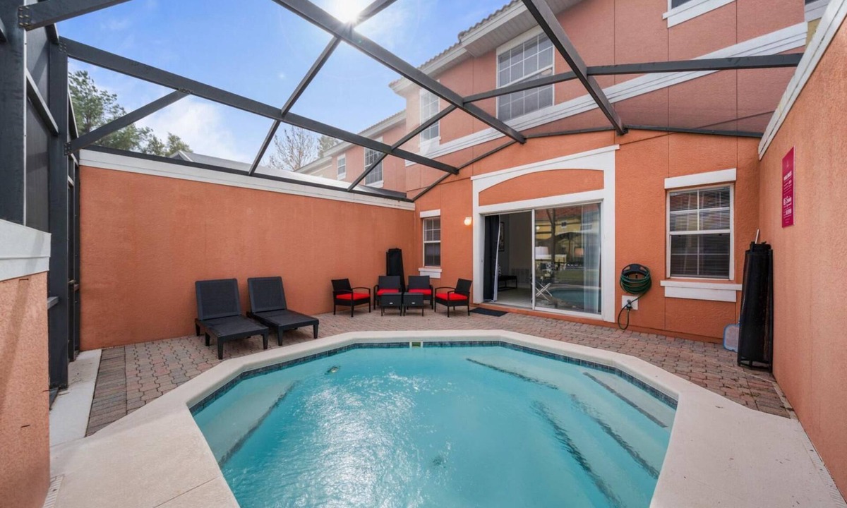 Sunset Lakes House | Serene 3BR Encantada Retreat with Private Pool Near Disney